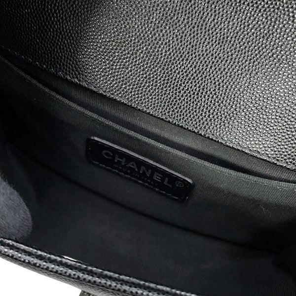シャネル チェーンショルダーバッグ マトラッセ ココマーク ボーイシャネル スモール キャビアスキン A67085 CHANEL 黒