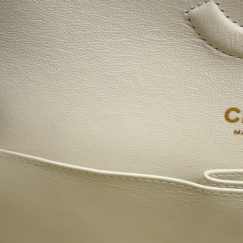 シャネル チェーンショルダーバッグ マトラッセ25 ココマーク ラムスキン ダブルチェーン A01112 CHANEL 白