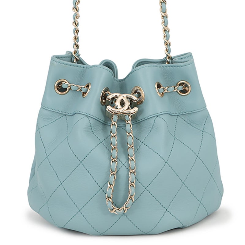 シャネル チェーンショルダーバッグ ココマーク マトラッセ 巾着 レザー CHANEL