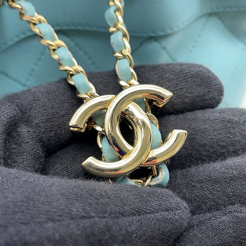 シャネル チェーンショルダーバッグ ココマーク マトラッセ 巾着 レザー CHANEL