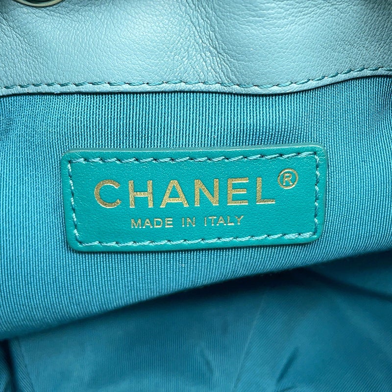 シャネル チェーンショルダーバッグ ココマーク マトラッセ 巾着 レザー CHANEL