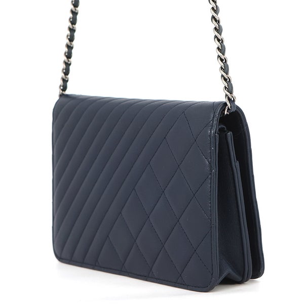 シャネル チェーンウォレット マトラッセ シェブロン ボーイシャネル ラムスキン CHANEL 財布