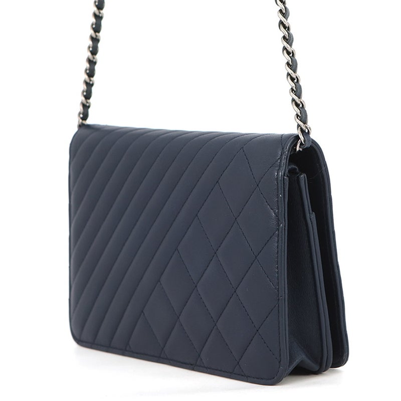 シャネル チェーンウォレット マトラッセ シェブロン ボーイシャネル ラムスキン CHANEL 財布
