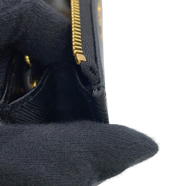 プラダ キーケース ロゴ L字ファスナー サフィアーノレザー 1PP026 PRADA 黒