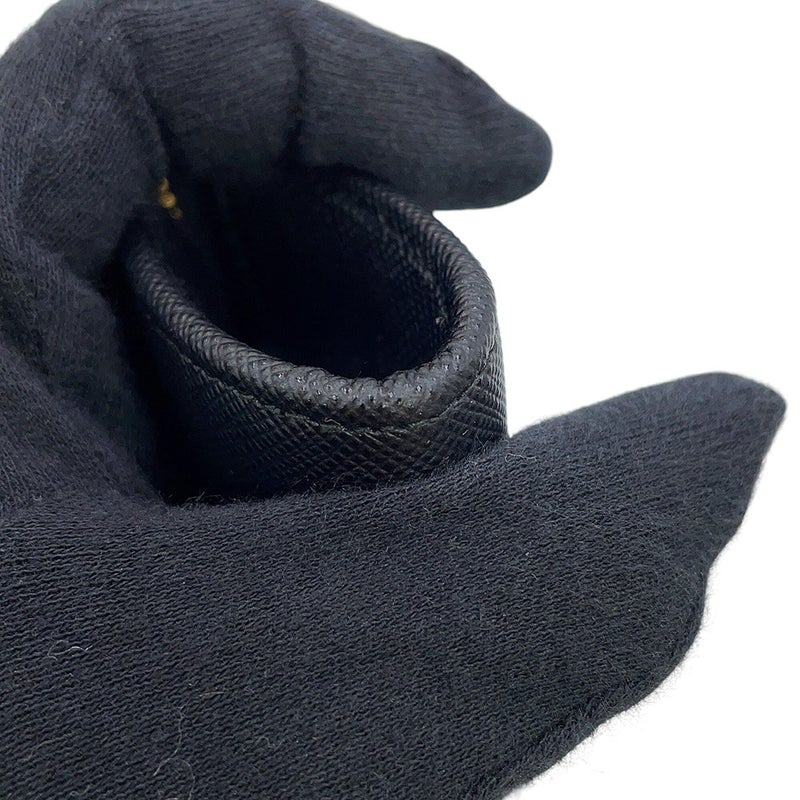プラダ キーケース ロゴ L字ファスナー サフィアーノレザー 1PP026 PRADA 黒
