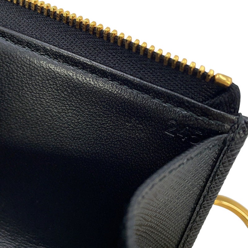 プラダ キーケース ロゴ L字ファスナー サフィアーノレザー 1PP026 PRADA 黒