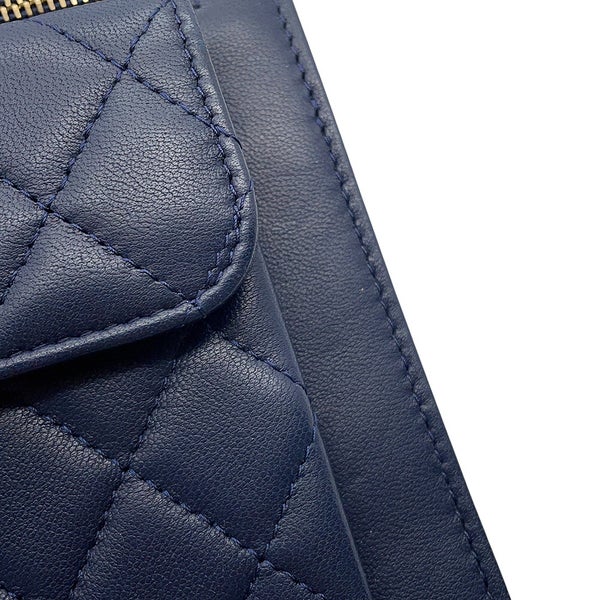 シャネル チェーンショルダーバッグ マトラッセ ココマーク ラムスキン CHANEL ミニバッグ