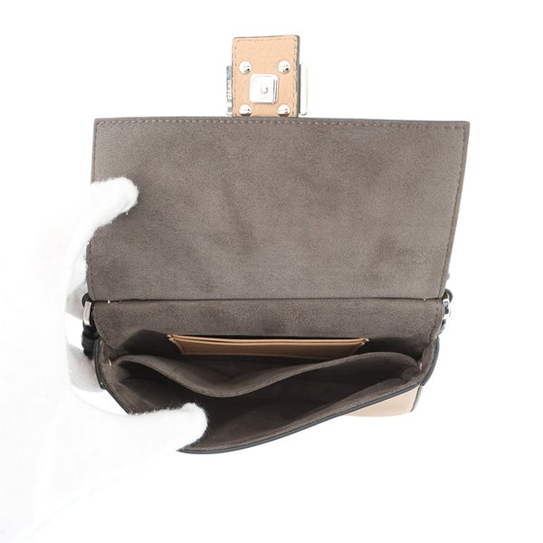 フェンディ ショルダーバッグ ダブル マイクロ フラワーバゲット レザー 8M0371 FENDI 黒 白
