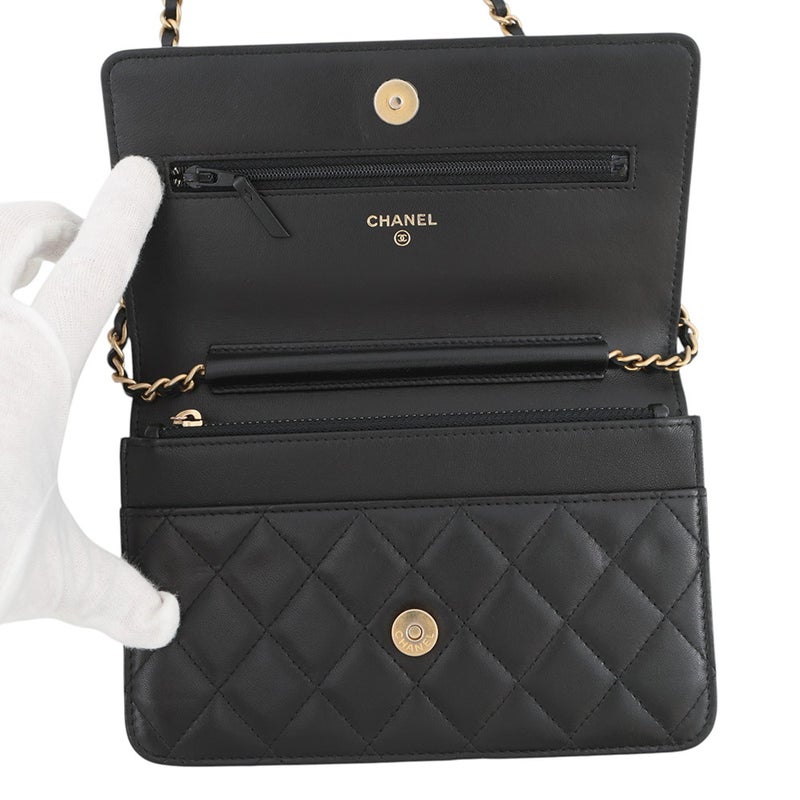 シャネル チェーンウォレット マトラッセ ココマーク エジプトチャーム ラムスキン CHANEL 財布 黒