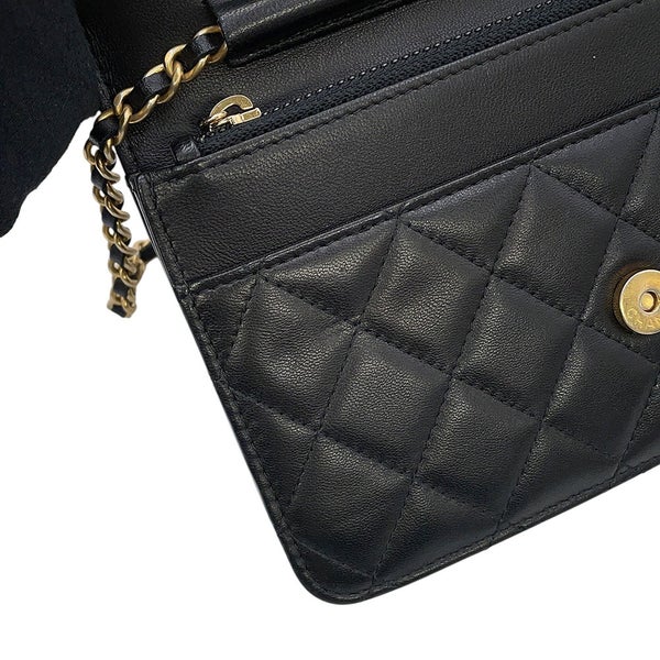 シャネル チェーンウォレット マトラッセ ココマーク エジプトチャーム ラムスキン CHANEL 財布 黒