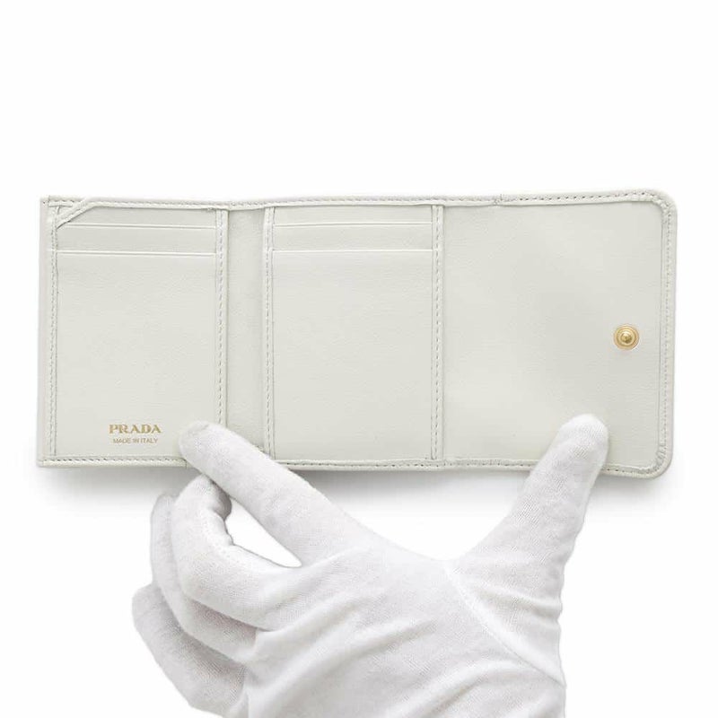 プラダ 三つ折り財布 ミニスタッズ レザー 1MH043 PRADA 財布 白