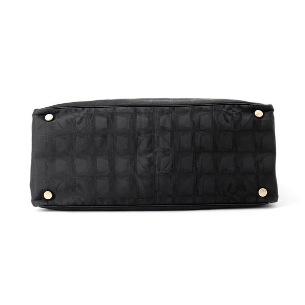 シャネル トートバッグ ニュートラベルライン トートMM ナイロン  A15991 CHANEL バッグ 黒
