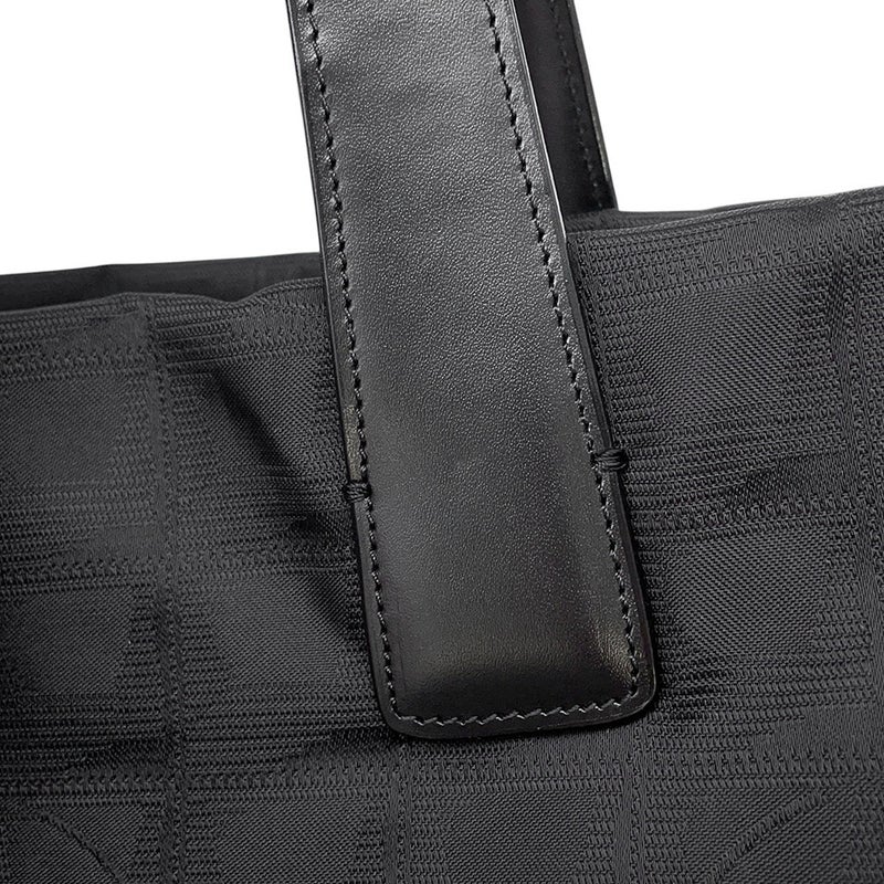 シャネル トートバッグ ニュートラベルライン トートMM ナイロン  A15991 CHANEL バッグ 黒