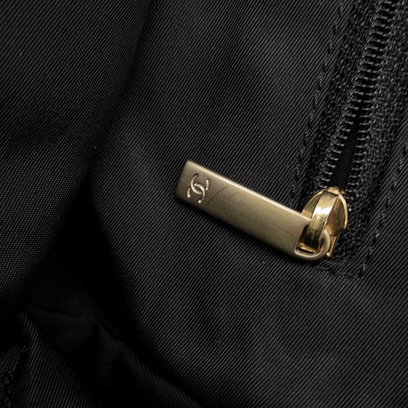シャネル トートバッグ ニュートラベルライン トートMM ナイロン  A15991 CHANEL バッグ 黒