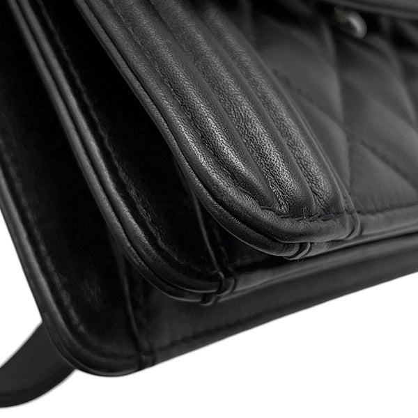 シャネル チェーンショルダーバッグ ボーイシャネル ラムスキン AS0130 CHANEL バッグ 黒
