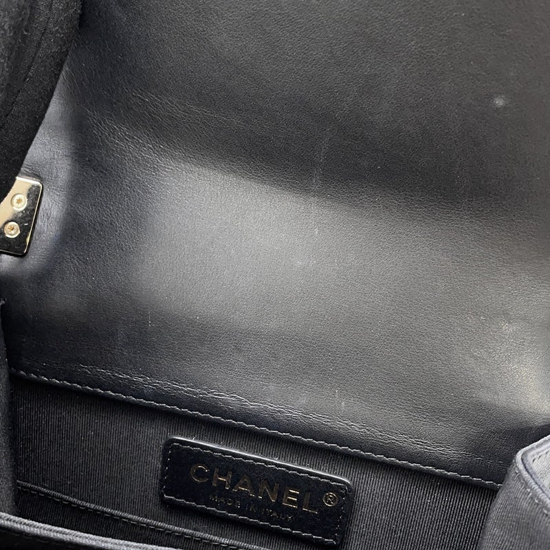 シャネル チェーンショルダーバッグ ボーイシャネル ラムスキン AS0130 CHANEL バッグ 黒