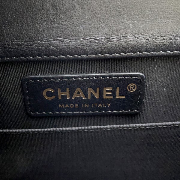 シャネル チェーンショルダーバッグ ボーイシャネル ラムスキン AS0130 CHANEL バッグ 黒