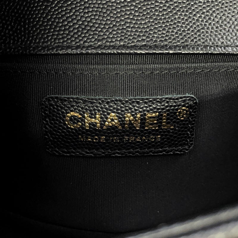 シャネル チェーンショルダーバッグ ボーイシャネル スモール マトラッセ ココマーク キャビアスキン A67085 CHANEL 黒