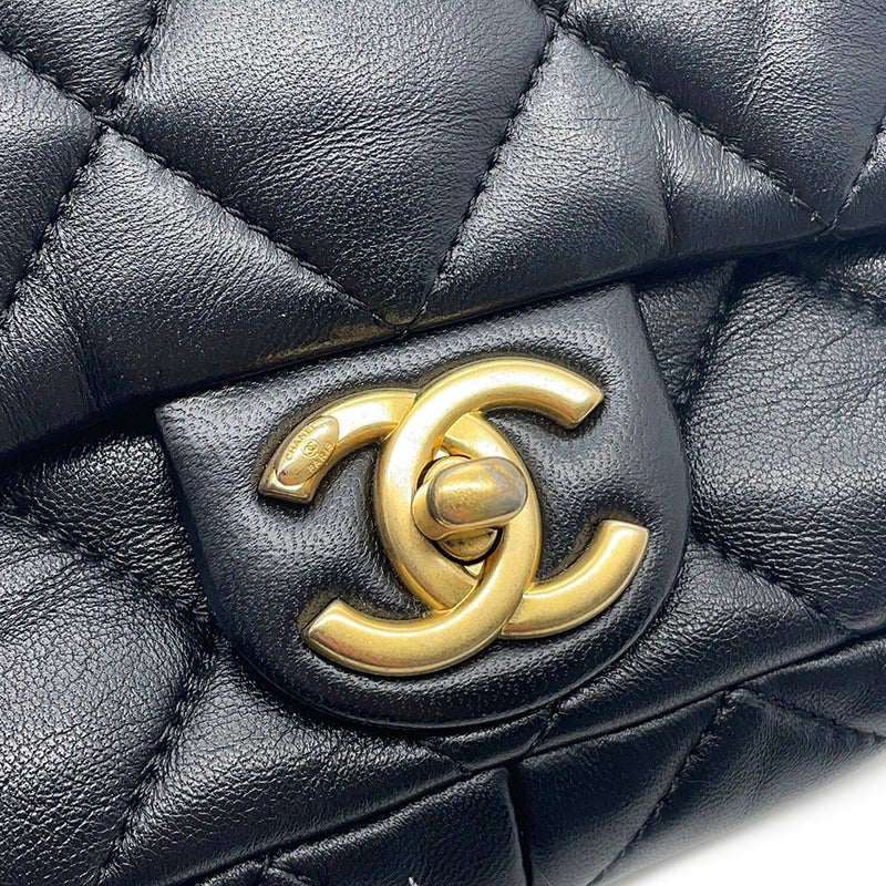 シャネル チェーンショルダーバッグ マトラッセ ココマーク レザー AS3214 CHANEL 黒