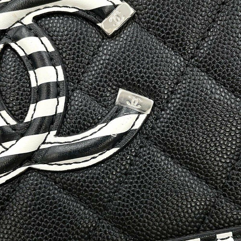 シャネル チェーンショルダーバッグ CCフィリグリー バニティバッグ キャビアスキン A93342 CHANEL 黒 白