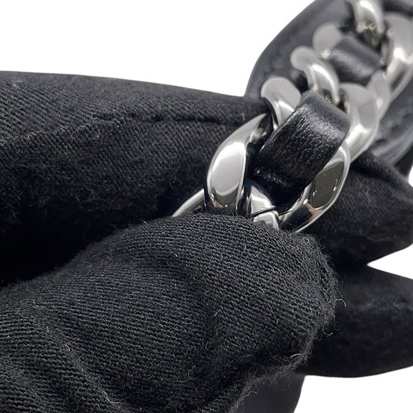 シャネル チェーンショルダーバッグ シャネル19 マトラッセ ココマーク ラムスキン AP0945 CHANEL 黒