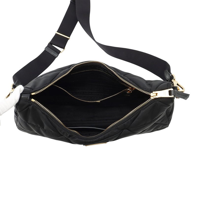 プラダ ショルダーバッグ キルティング トライアングルロゴ ナイロン 1BC232 PRADA 黒