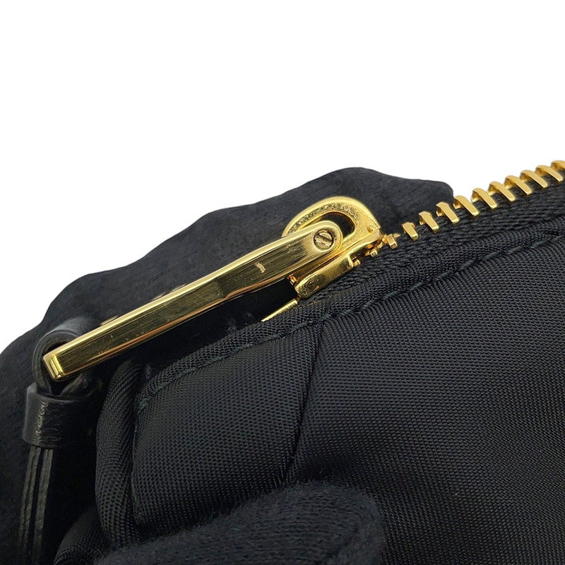プラダ ショルダーバッグ キルティング トライアングルロゴ ナイロン 1BC232 PRADA 黒