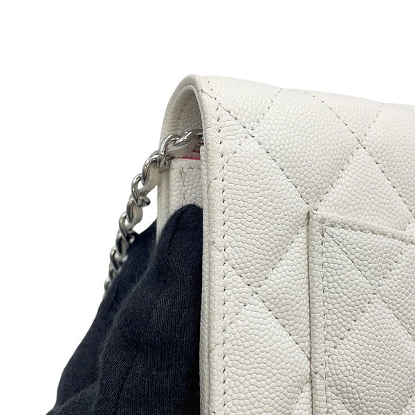 シャネル チェーンウォレット ココマーク マトラッセ CHANEL19 キャビアスキン CHANEL 財布 白