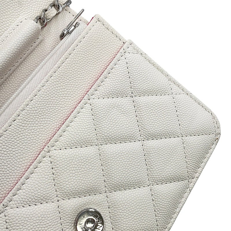 シャネル チェーンウォレット ココマーク マトラッセ CHANEL19 キャビアスキン CHANEL 財布 白