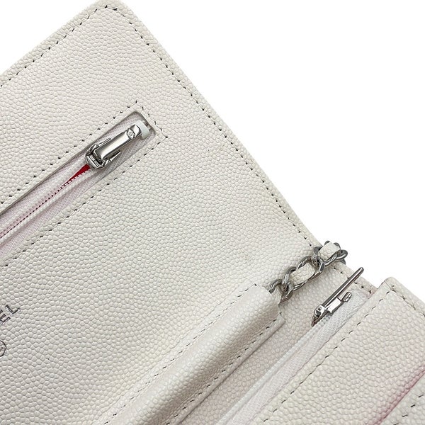 シャネル チェーンウォレット ココマーク マトラッセ CHANEL19 キャビアスキン CHANEL 財布 白