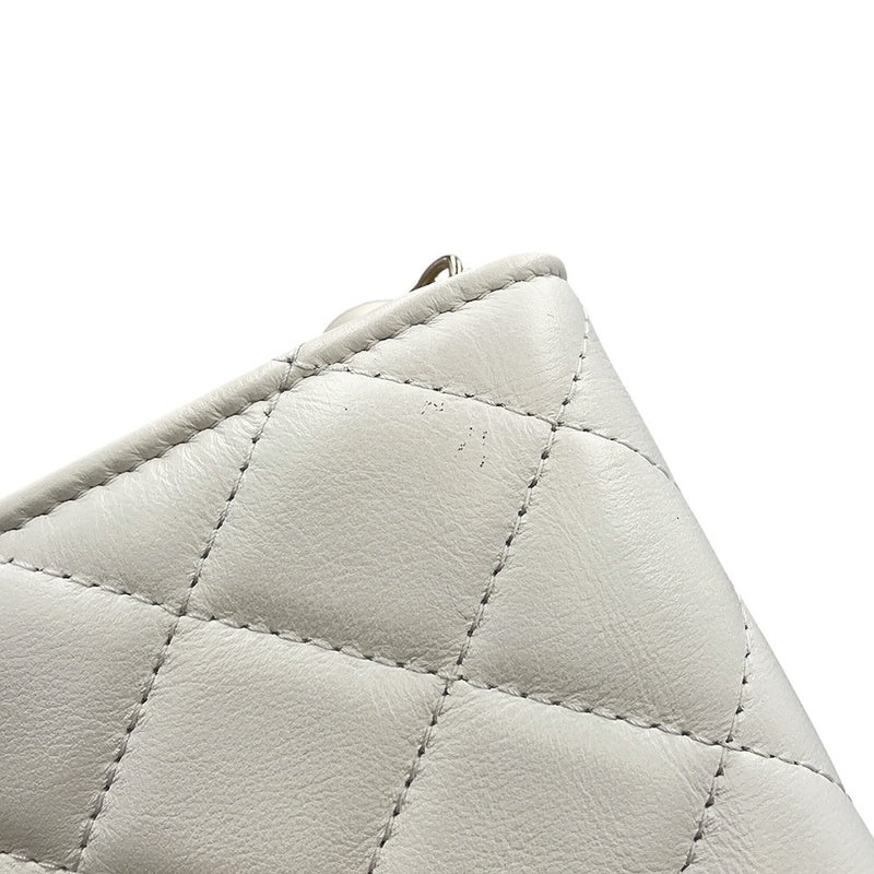 シャネル パールチェーンウォレット マトラッセ ココマーク ラムスキン AP1841 CHANEL 財布 白
