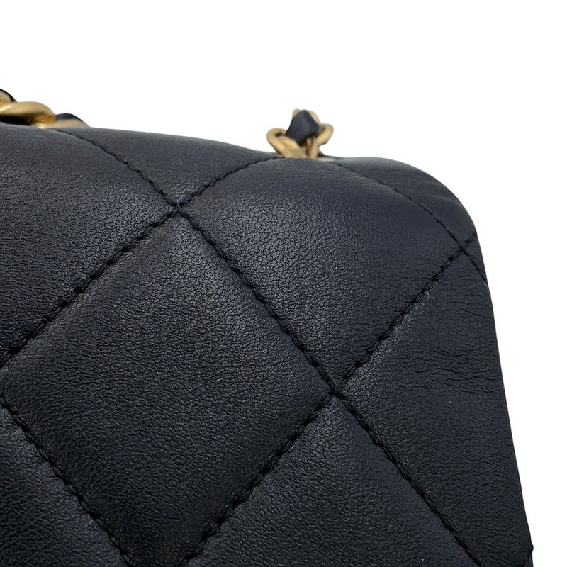 シャネル チェーンショルダーバッグ マトラッセ ココマーク トップハンドル ラムスキン AS1358 CHANEL 黒