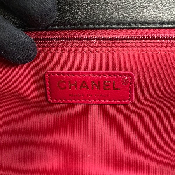 シャネル チェーンショルダーバッグ マトラッセ ココマーク トップハンドル ラムスキン AS1358 CHANEL 黒