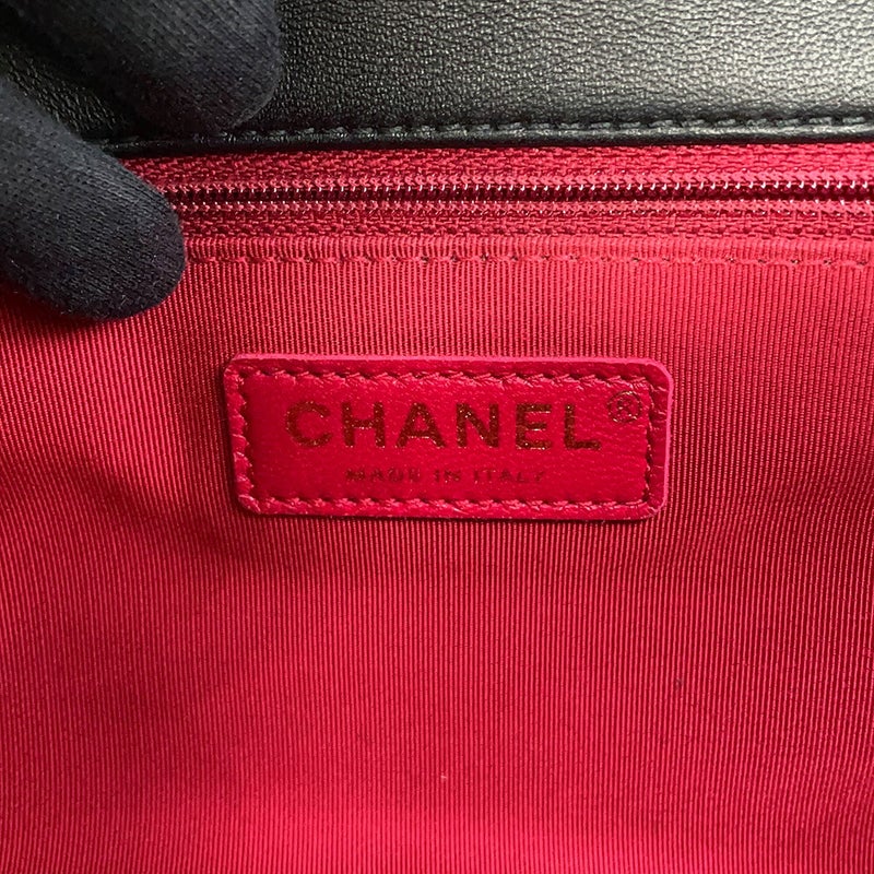 シャネル チェーンショルダーバッグ マトラッセ ココマーク トップハンドル ラムスキン AS1358 CHANEL 黒