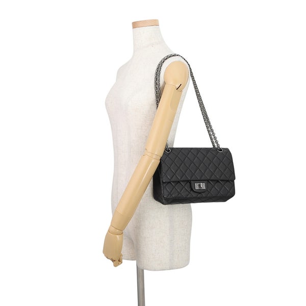 シャネル チェーンショルダーバッグ マトラッセ 2.55 エイジドカーフレザー A37586 CHANEL 黒