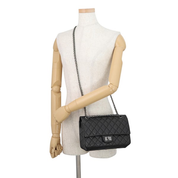 シャネル チェーンショルダーバッグ マトラッセ 2.55 エイジドカーフレザー A37586 CHANEL 黒