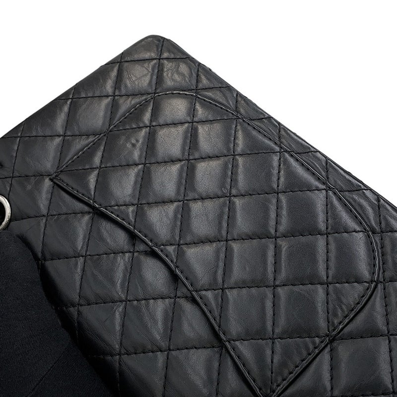 シャネル チェーンショルダーバッグ マトラッセ 2.55 エイジドカーフレザー A37586 CHANEL 黒
