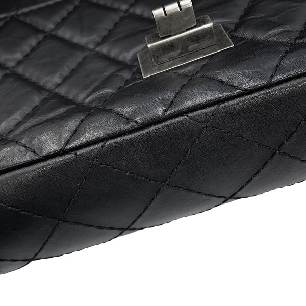 シャネル チェーンショルダーバッグ マトラッセ 2.55 エイジドカーフレザー A37586 CHANEL 黒