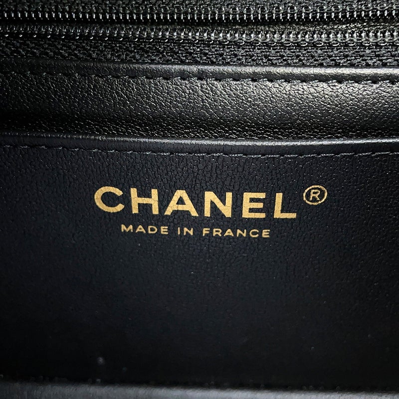 シャネル チェーンショルダーバッグ マトラッセ 2.55 ミニ エイジドカーフレザー AS0874 CHANEL 黒