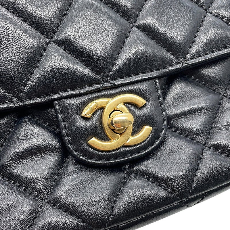 シャネル チェーンショルダーバッグ マトラッセ ココマーク トップハンドル ラムスキン AS4569 CHANEL 2way 黒