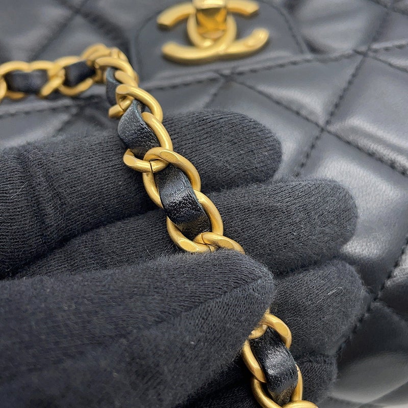 シャネル チェーンショルダーバッグ マトラッセ ココマーク トップハンドル ラムスキン AS4569 CHANEL 2way 黒