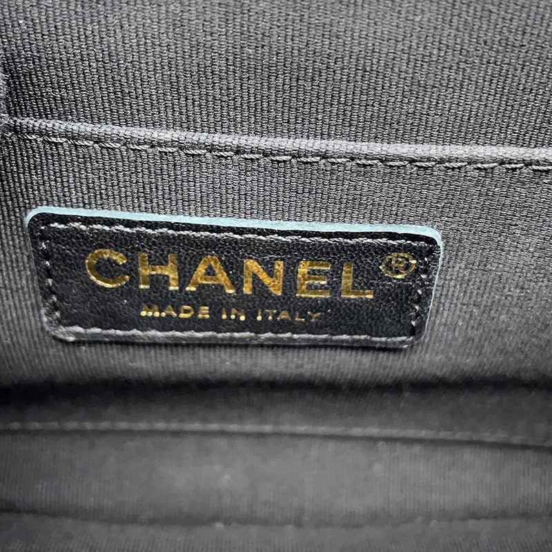 シャネル チェーンショルダーバッグ マトラッセ ココマーク トップハンドル ラムスキン AS4569 CHANEL 2way 黒