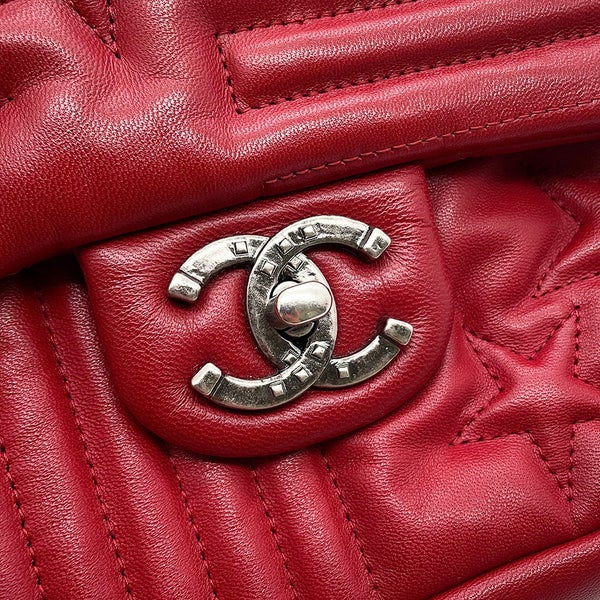 シャネル チェーンショルダーバッグ ココマーク スター ラムスキン CHANEL 2ｗayバッグ
