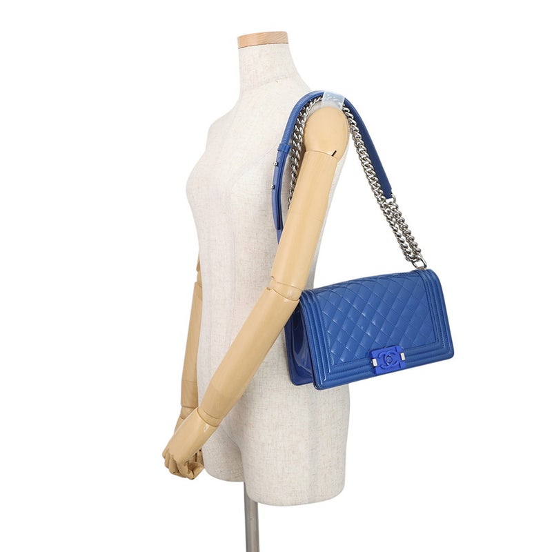 シャネル チェーンショルダーバッグ ボーイシャネル25 マトラッセ ココマーク パテント A67086CHANEL バッグ