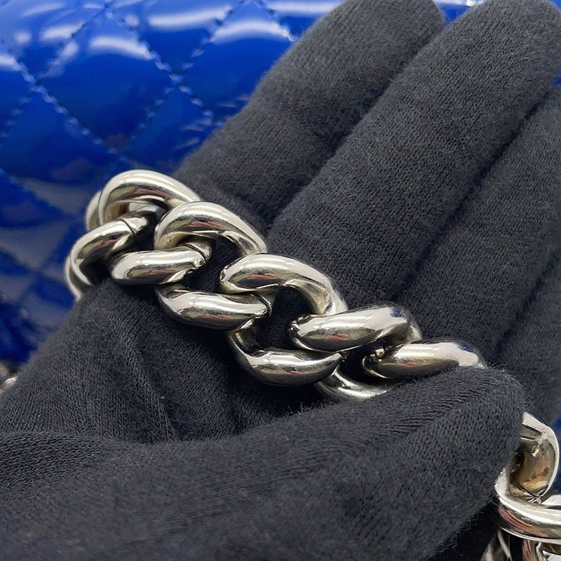 シャネル チェーンショルダーバッグ ボーイシャネル25 マトラッセ ココマーク パテント A67086CHANEL バッグ