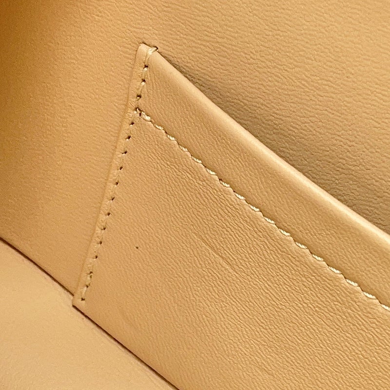 ルイヴィトン ショルダーバッグ エピメタリック プティット・マル M54652 LOUIS VUITTON ヴィトン 2way クラッチバッグ