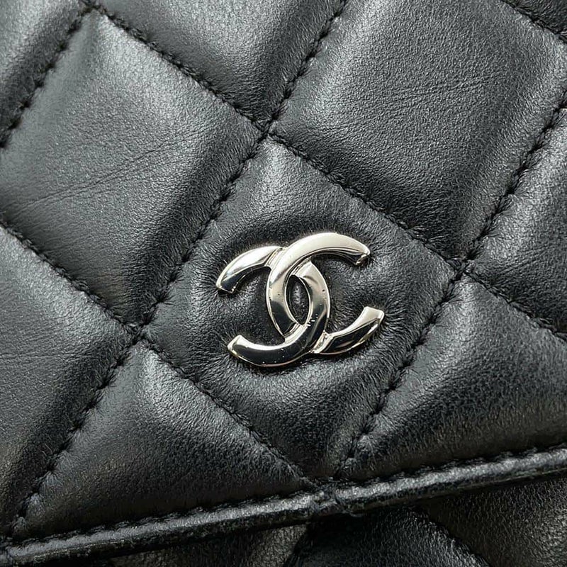 シャネル チェーンウォレット クラシック マトラッセ ココマーク ラムスキン AP0250 CHANEL 財布 黒