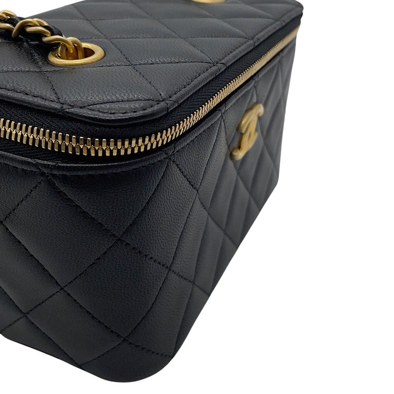 シャネル チェーンショルダーバッグ  バニティ マトラッセ ココマーク ラムスキン AP2550 CHANEL ヴァニティ 黒