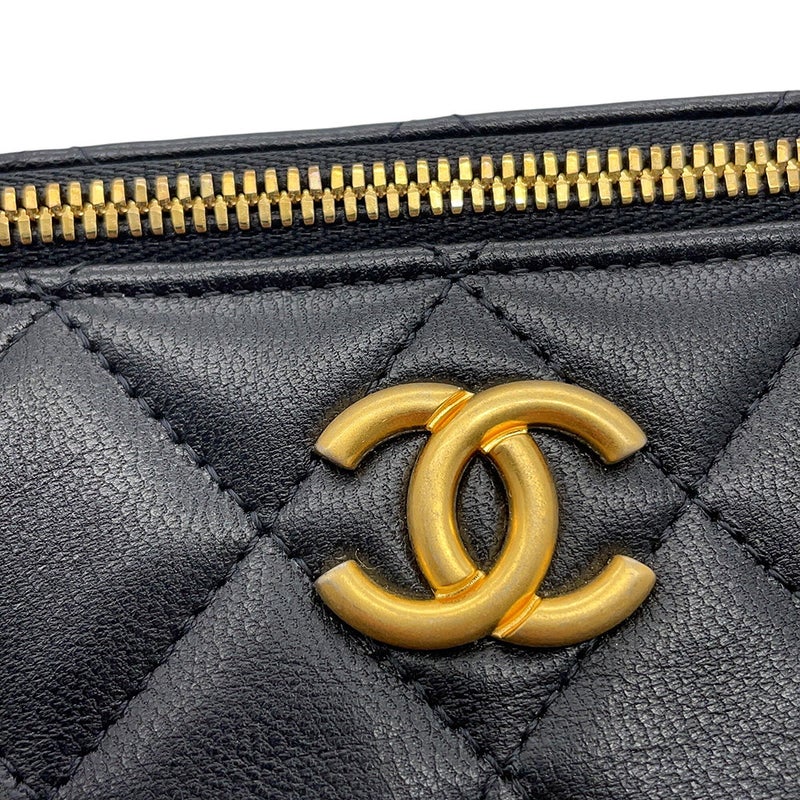 シャネル チェーンショルダーバッグ  バニティ マトラッセ ココマーク ラムスキン AP2550 CHANEL ヴァニティ 黒