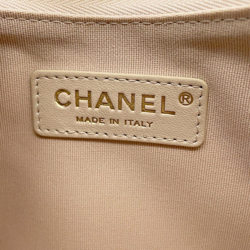シャネル チェーンショルダーバッグ マトラッセ スモールホーボー ココマーク ラムスキン AS3917 CHANEL バッグ